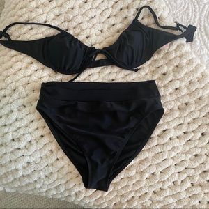 Black underwire bikini set